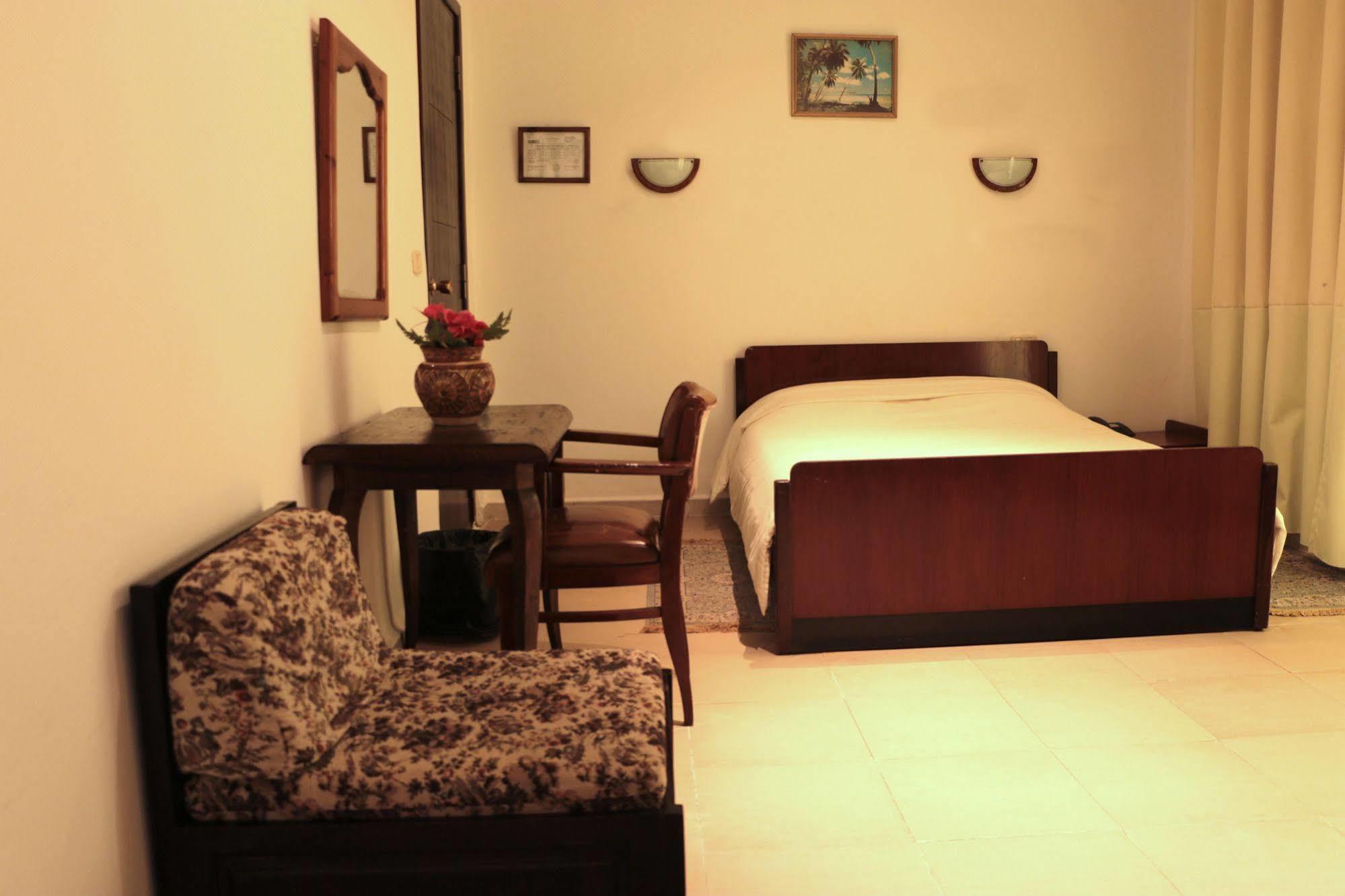 Hotel Saint Georges Tunisz Kültér fotó